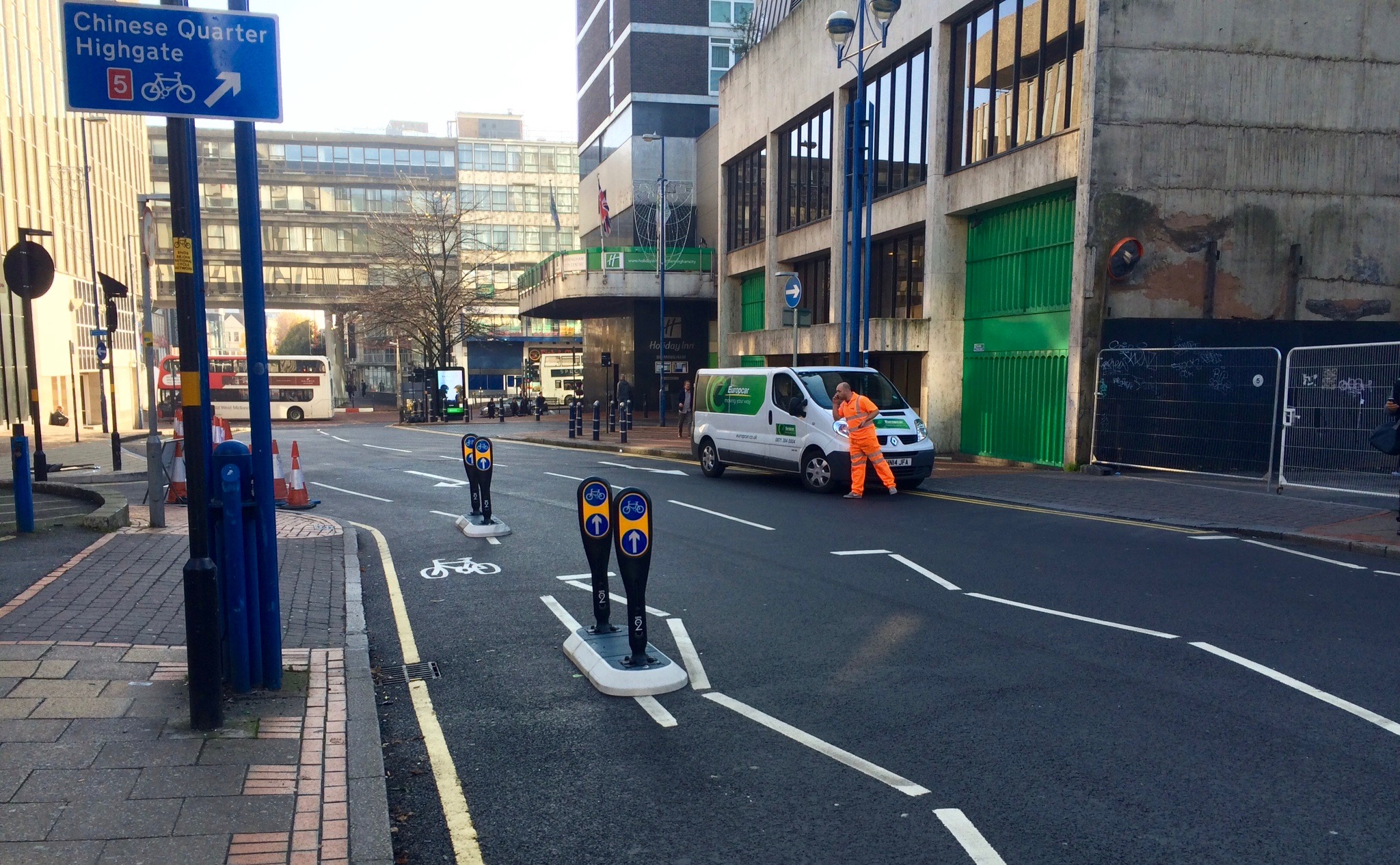 Protection of the cycle lane at the car park entrance on Hill Street