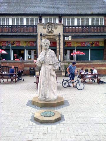 Cardinal Wolsey in Abbey Park