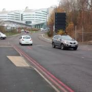 Poorly designed cycle crossing at the QE